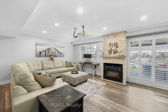 Additional image 15 of 31 Sunvale Pl Unit 20