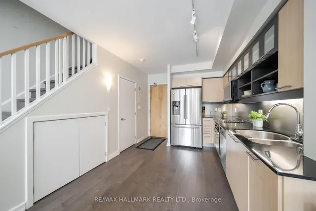 Additional image 15 of 36 Blue Jays Way Unit 1107