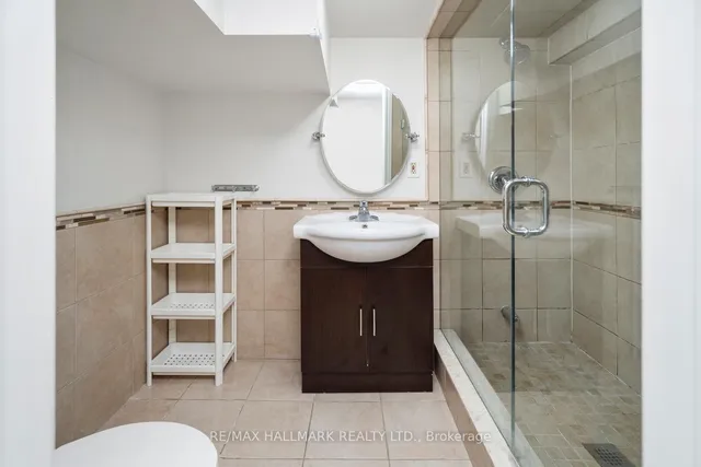 Additional image 14 of 72 Gray Ave