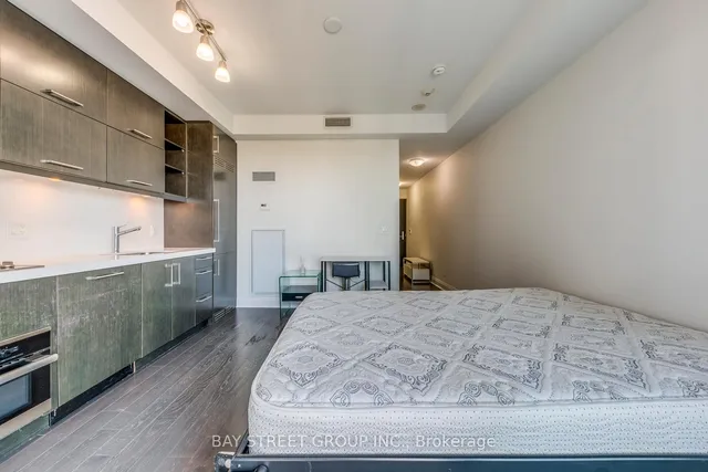 Additional image 11 of 1080 Bay St Unit 2707