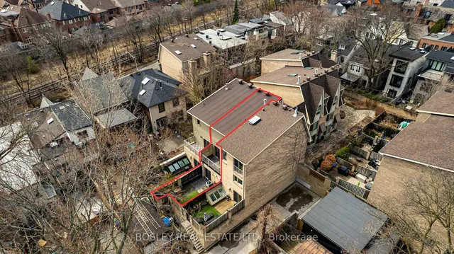 Additional image 45 of 95 Summerhill Ave Unit 10