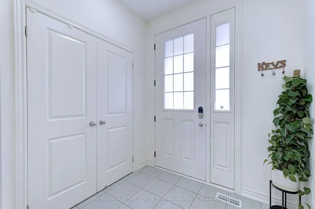 Additional image 3 of 80 Finegan Circ