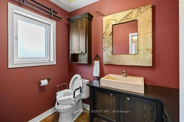 Additional image 18 of 407 Third Rd