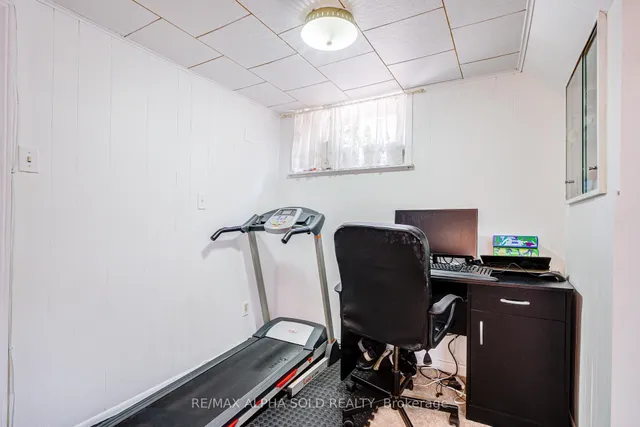 Additional image 37 of 71 Vauxhall Dr