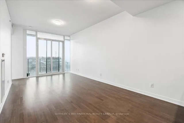 Additional image 17 of 90 Park Lawn Rd Unit 915