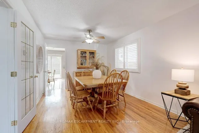 Additional image 8 of 137 Claudette Gate