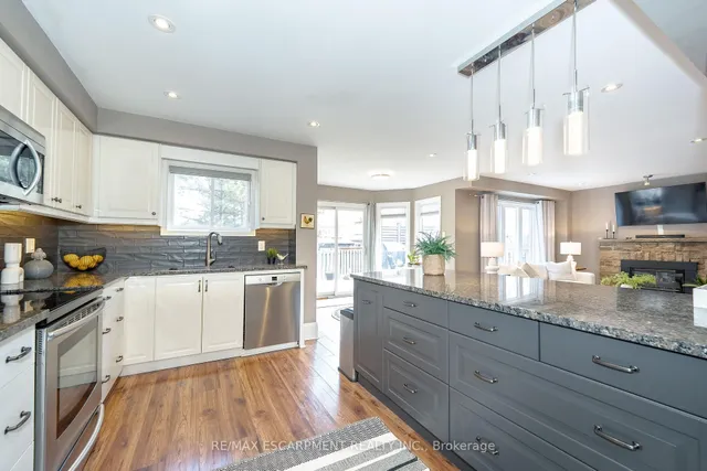 Additional image 20 of 2485 Newport St