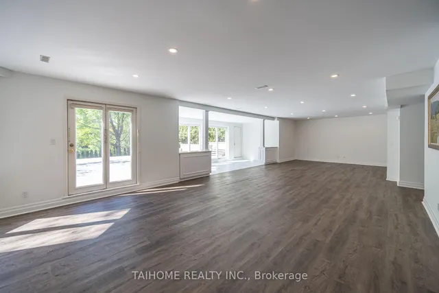 Additional image 29 of 47 Citation Dr