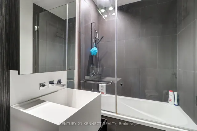 Additional image 12 of 1 Bloor St Unit 526