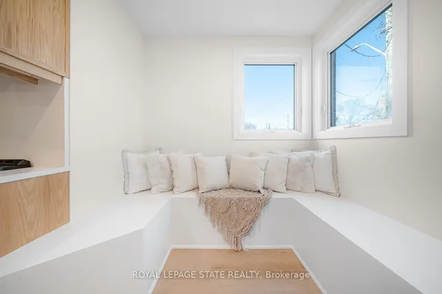 Additional image 7 of 869 Garth St