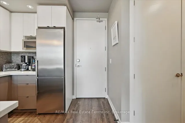 Additional image 4 of 457 Plains Rd Unit 420