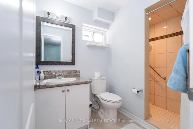 Additional image 49 of 62 Dunvegan Cres