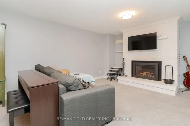 Additional image 34 of 16 Dudley Pl