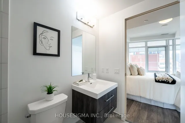 Additional image 23 of 403 Church St Unit 902