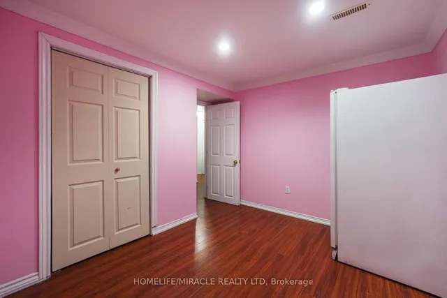 Additional image 31 of 27 Deerpark Cres