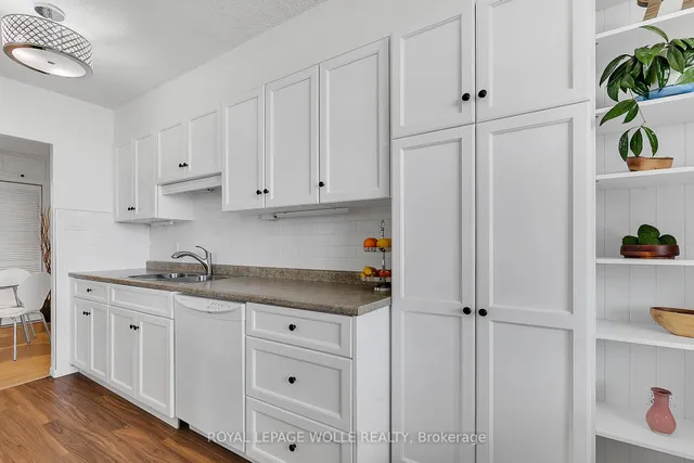 Additional image 10 of 81 Church St Unit 702