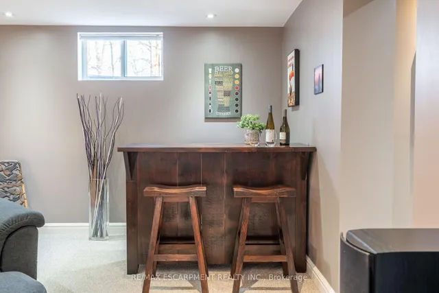 Additional image 2 of 5433 Sixth Line