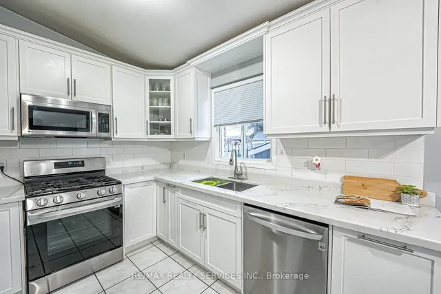 Additional image 14 of 172 Alderlea Ave