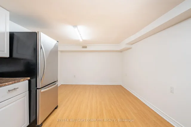 Additional image 39 of 149 Strathcona Ave