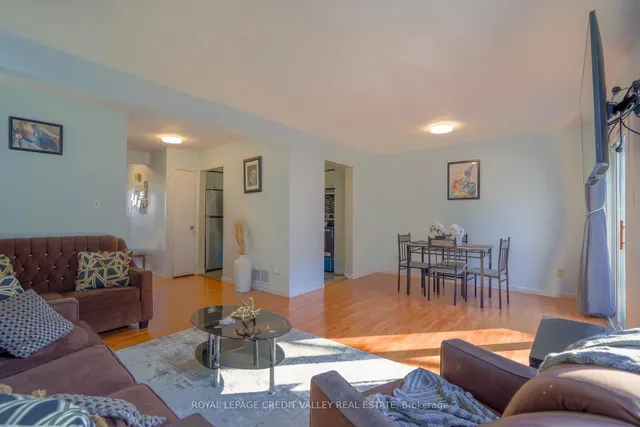 Additional image 11 of 8 Sandringham Crt
