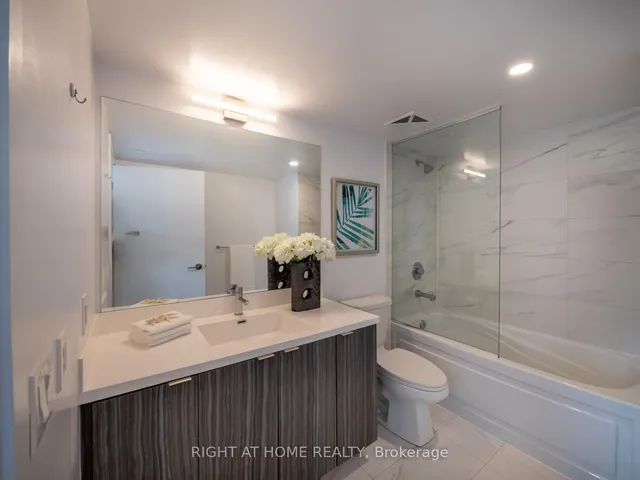 Additional image 20 of 219 Dundas St Unit 707