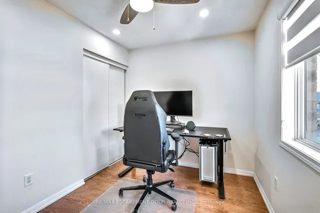 Additional image 18 of 4043 Gunby Cres