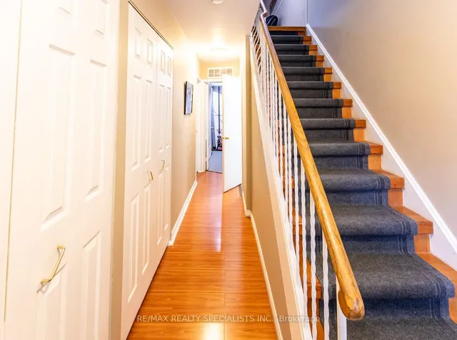 Additional image 23 of 405 Hyacinthe Blvd Unit 83