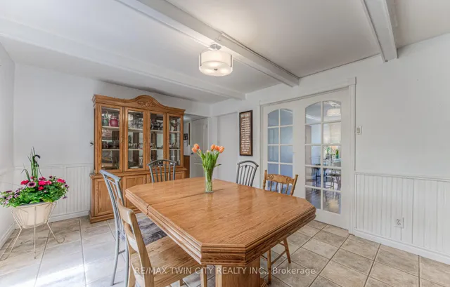 Additional image 12 of 92 Pinehurst Cres