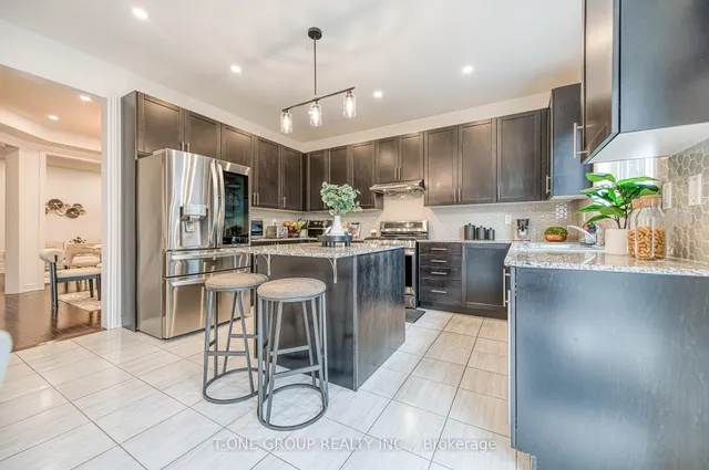 Additional image 11 of 33 Ezra Cres