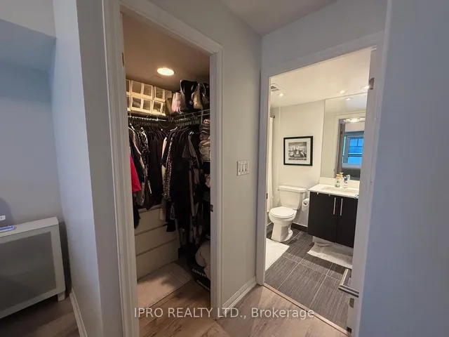 Additional image 20 of 400 Adelaide St Unit 801