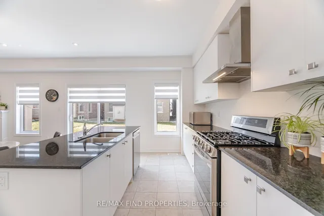 Additional image 13 of 3909 Koenig Rd