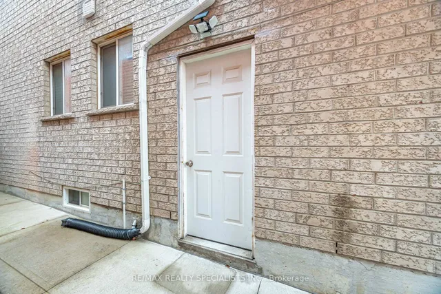 Additional image 32 of 47 Deerglen Dr