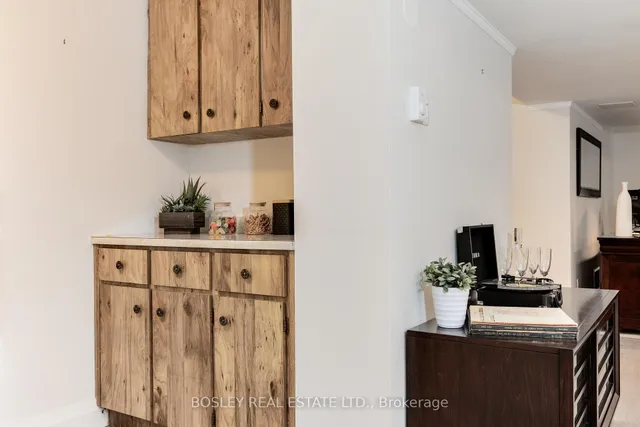 Additional image 38 of 265 Chaplin Cres