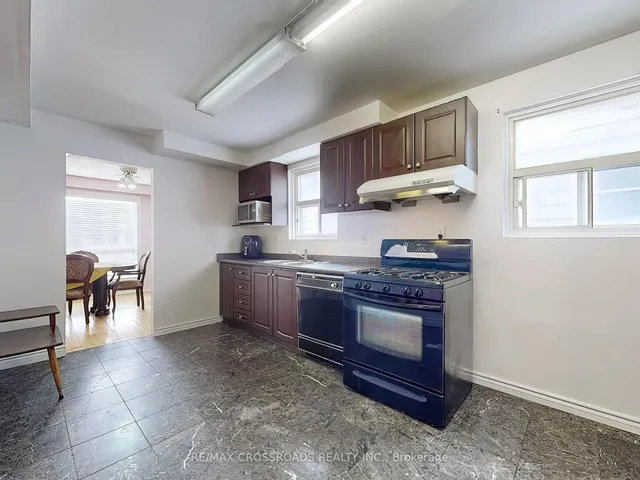 Additional image 11 of 62 Ernest Ave