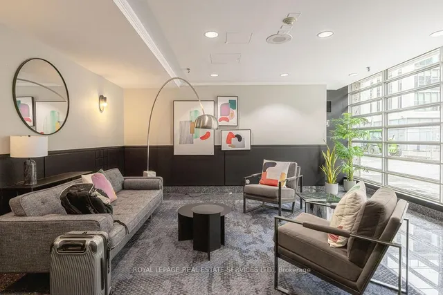 Additional image 4 of 50 Lombard St Unit 1503