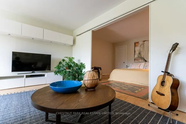 Additional image 16 of 2012 Queen St Unit 201
