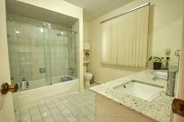 Additional image 22 of 40 Kentucky Dr