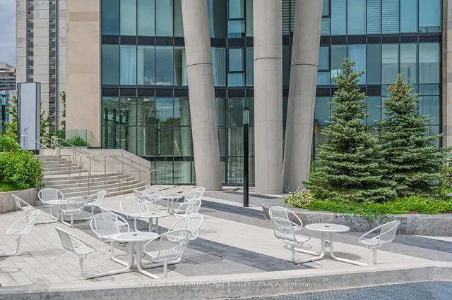 Additional image 34 of 585 Bloor St Unit 1418