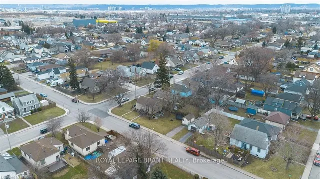 Additional image 14 of 745 Burgess Ave
