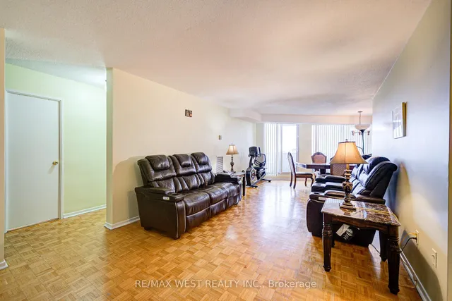 Additional image 9 of 150 Neptune Dr Unit 906
