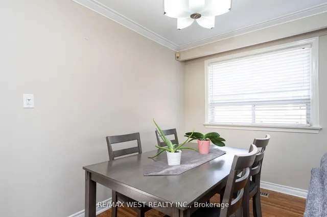 Additional image 10 of 10 Pastrano Crt