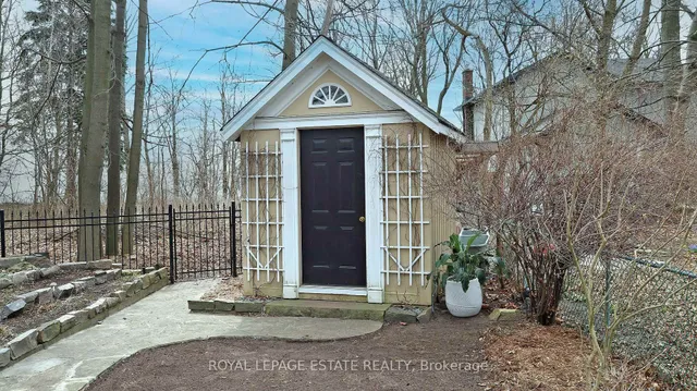 Additional image 40 of 3 Springbank Ave