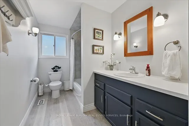 Additional image 20 of 768 King Rd