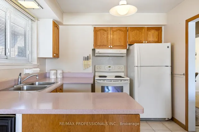 Additional image 13 of 59 Wareside Rd