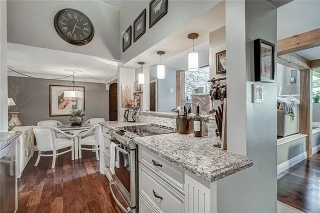 Additional image 14 of 50 MAIN St Unit 301