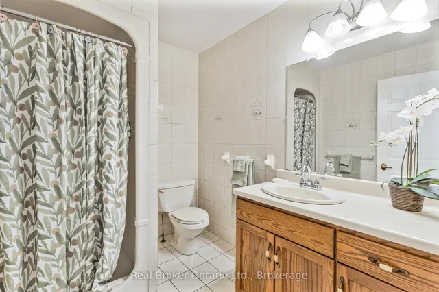 Additional image 19 of 266 Sumach Dr