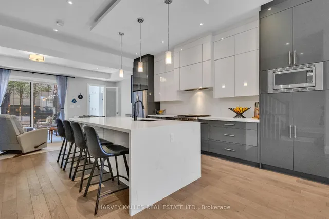 Additional image 9 of 1256 Avenue Rd