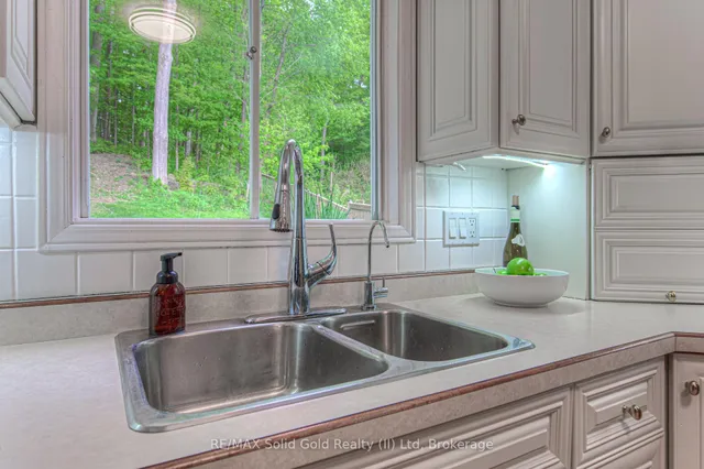 Additional image 20 of 57 Royal Orchard Dr