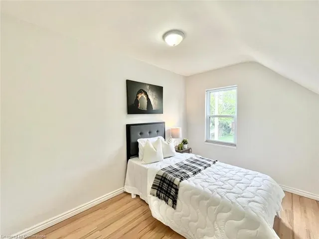 Additional image 16 of 305 Patricia Ave