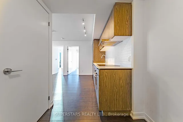 Additional image 10 of 60 Shuter St Unit 2006